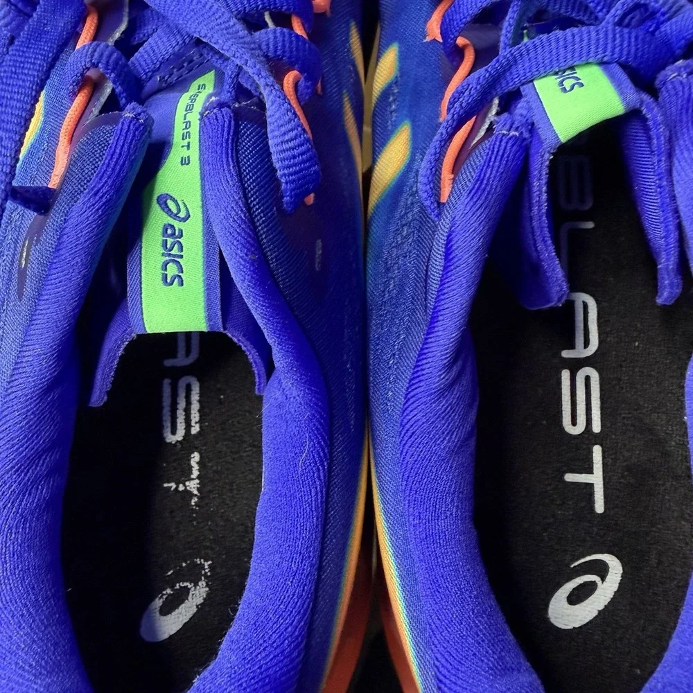Asics these superblast